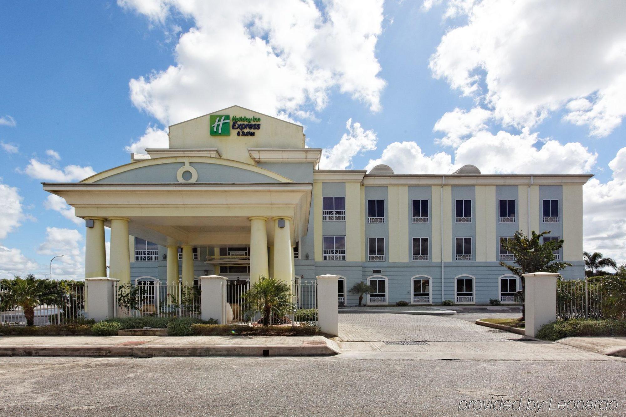 Holiday Inn Express Trincity, An Ihg Hotel Piarco Voorzieningen foto